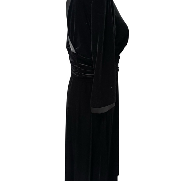 Sandra Darren Black Long Sleeve Velvet Dress Satin Trim Ruched Waist Womens 10 - Picture 4 of 11